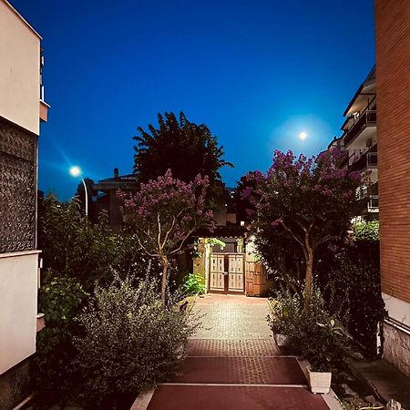 Апартаменты Attico A Roma Экстерьер фото